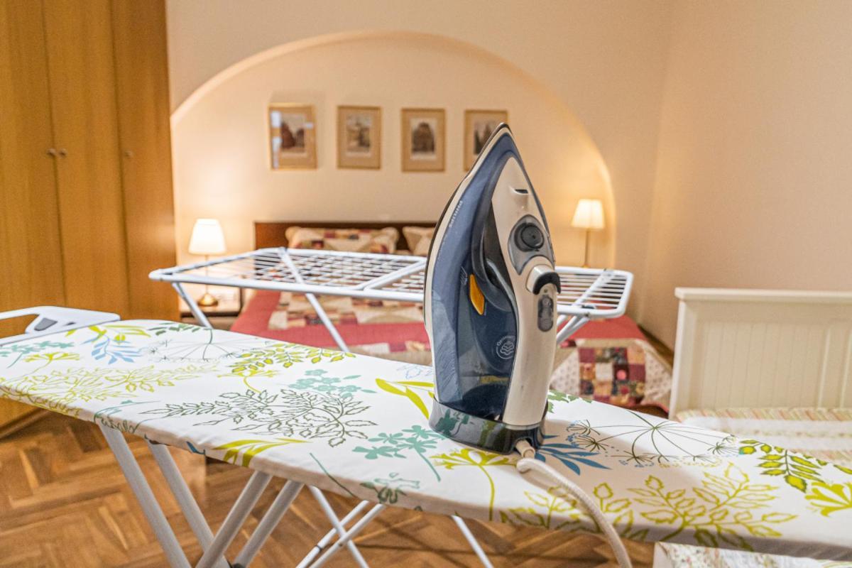 Stylish Studio At Lesser Town, Charles Bridge 3min By Walk Lejlighed *