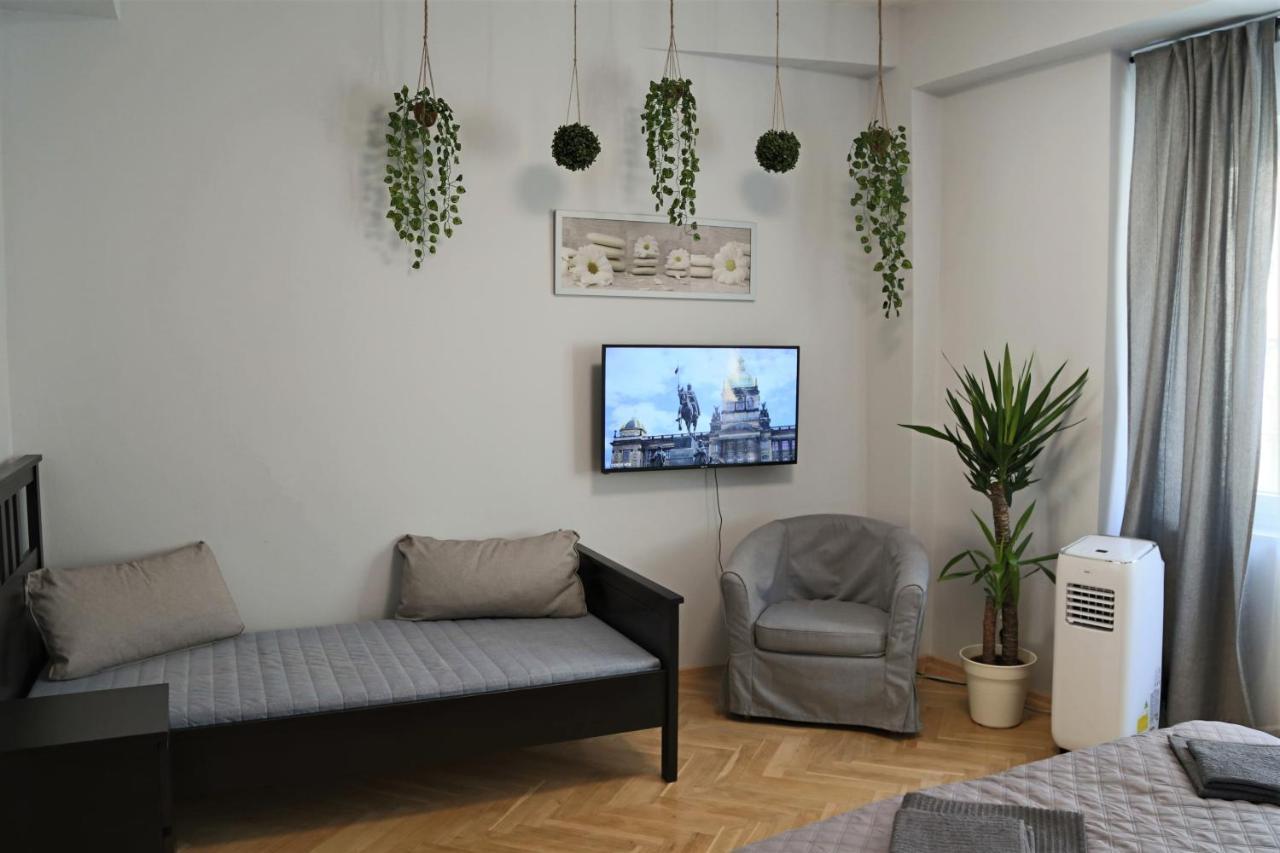 Charles Square Apartment