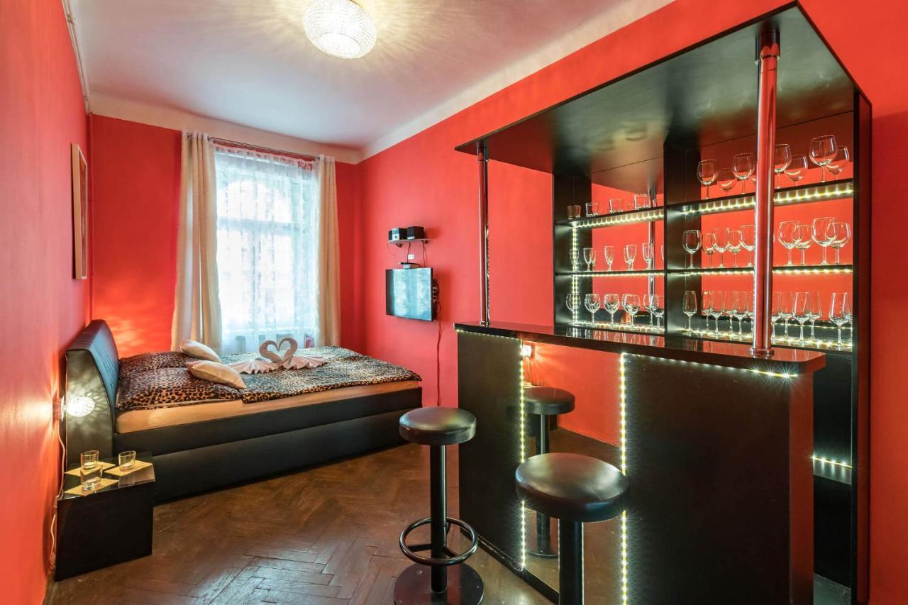 Exclusive Whirlpool Apartment Prag