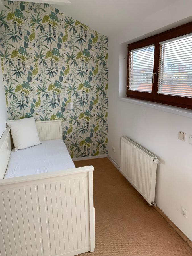 Sarka Apartment