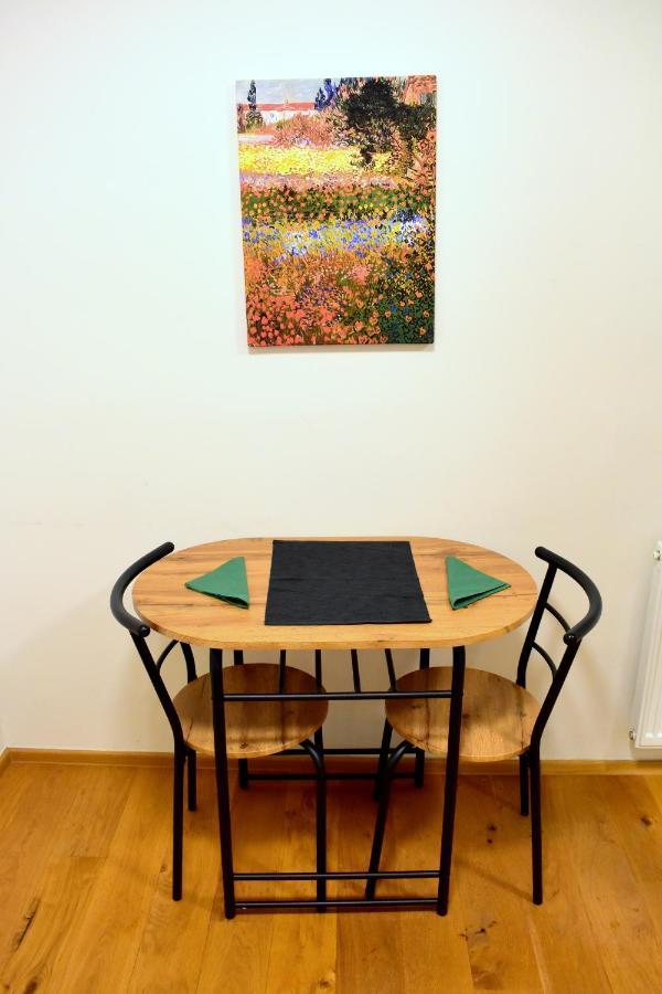 Airstay Apartment: Grebovka Apartment Prag