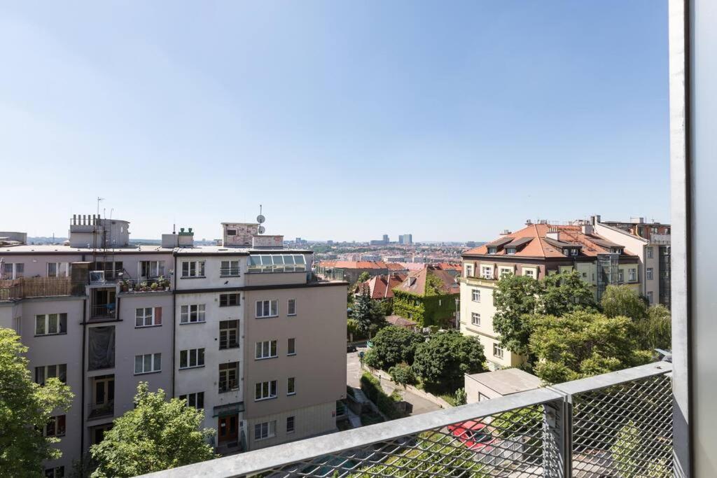 Jt's Korunni Str. Lägenhet Prag