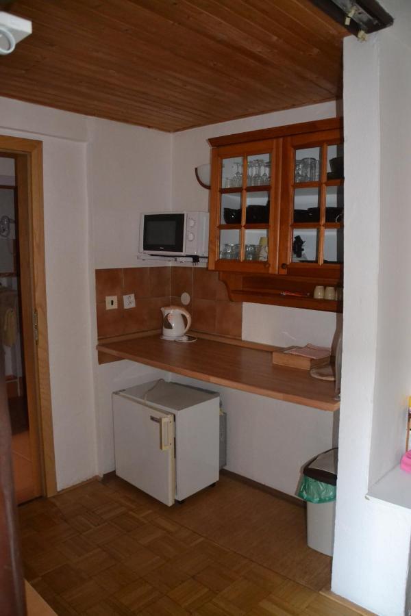 Gasthof U Akatu 2*