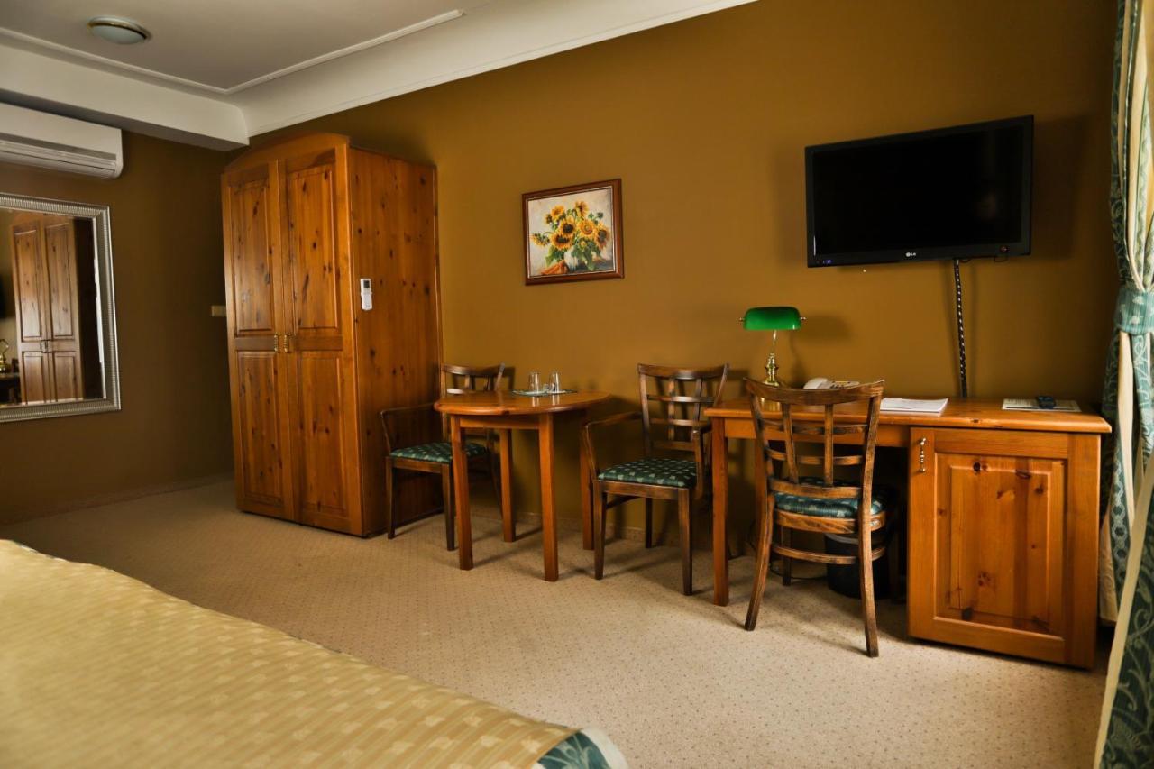 Hotell U Schnellu 3*