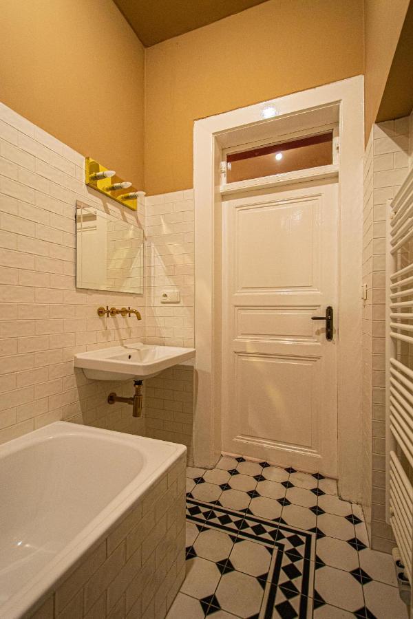 4 Bedrooms 130m2 At The Main Square