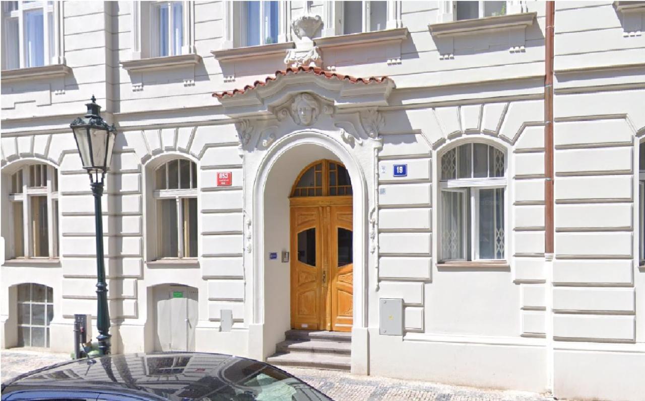 Rum i privatbostad & Parking Assistance *