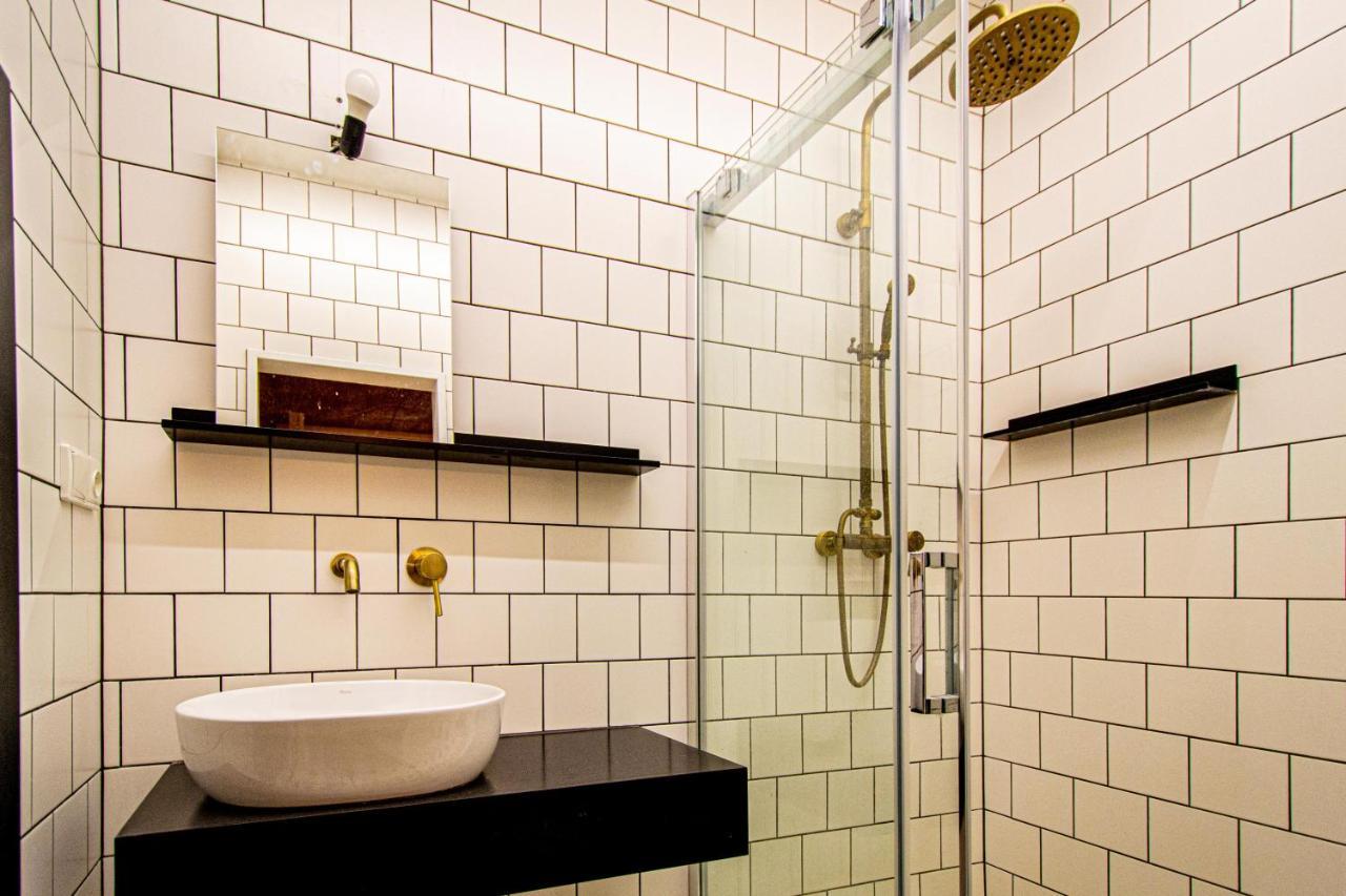 4 Bedrooms 130m2 At The Main Square Prag