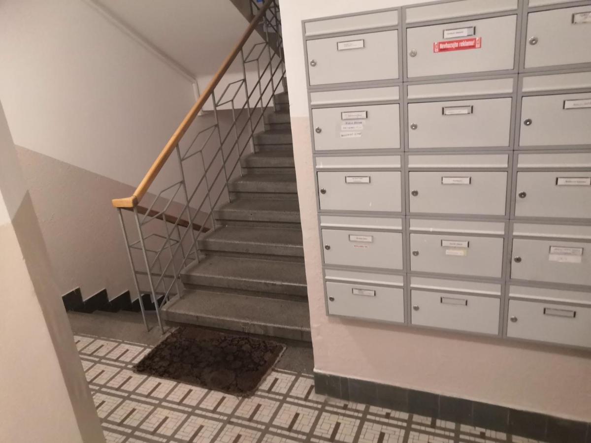 Economy Flat 18 Minutes From Vaclavske Namesti * Prag