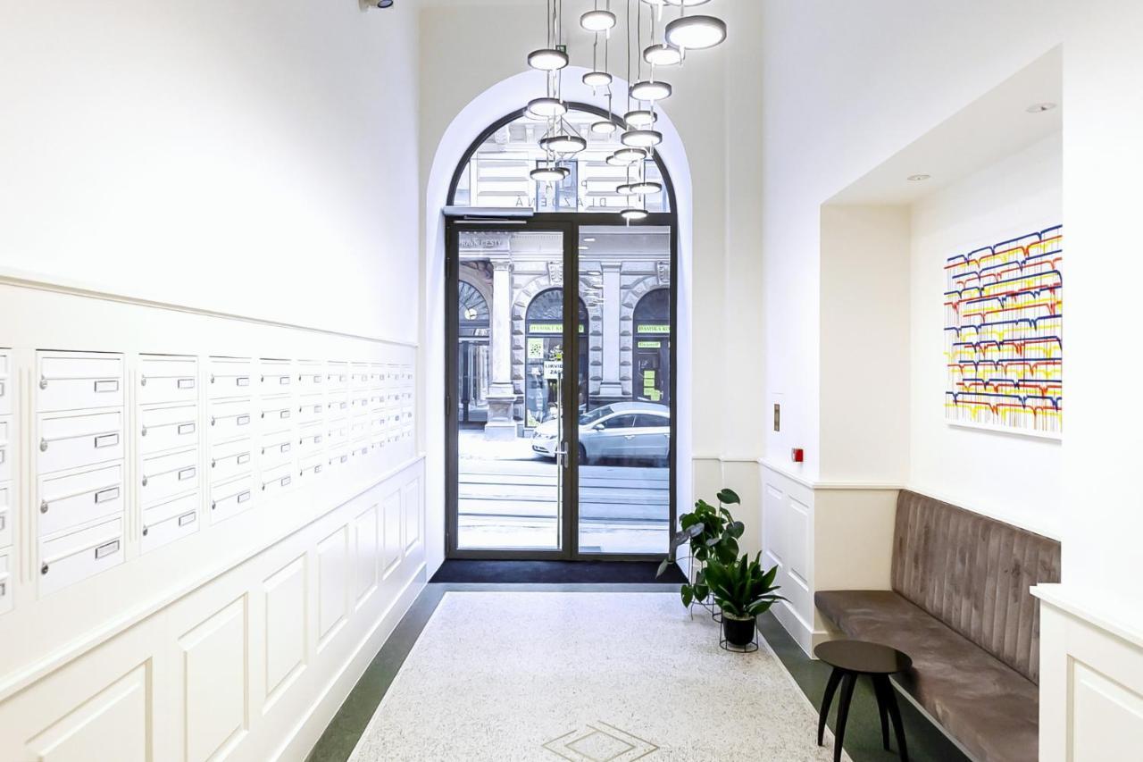 Luxury In The Centre Apartment Prag