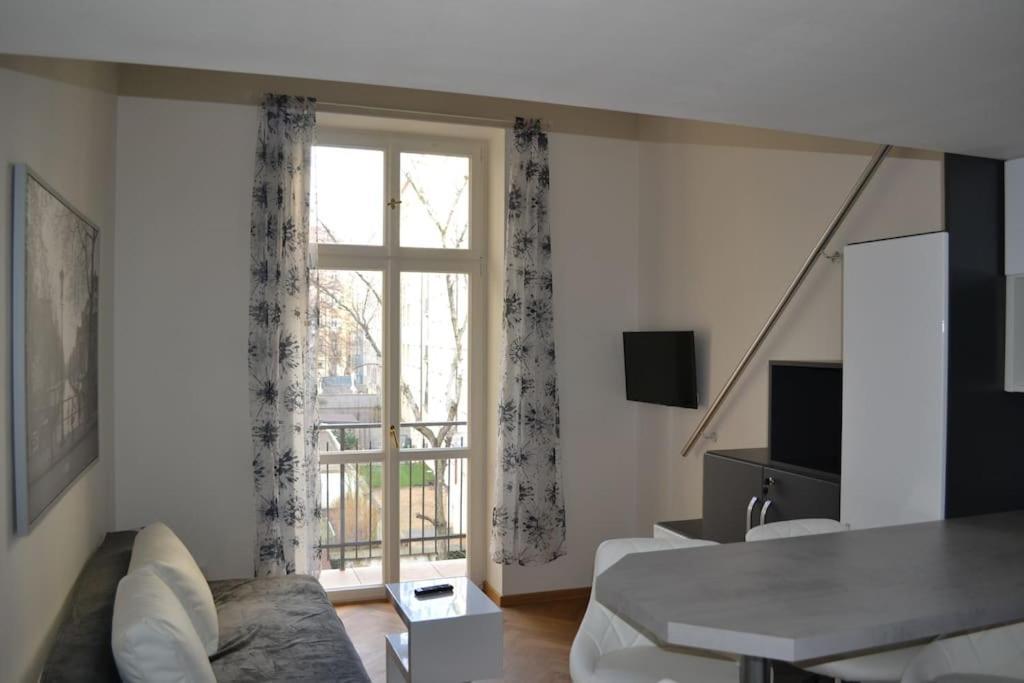 Quiet In A Short Distance From The Apartment