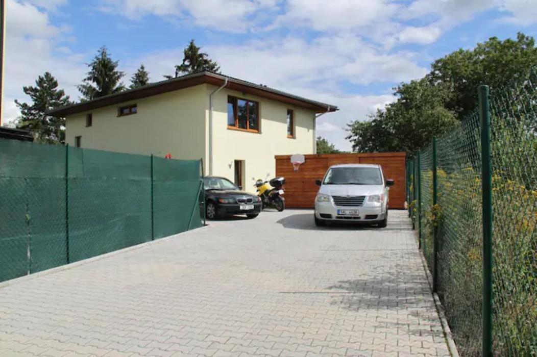 Lovely Apartment, Garden, Parking, Wifi, Netflix Apartment