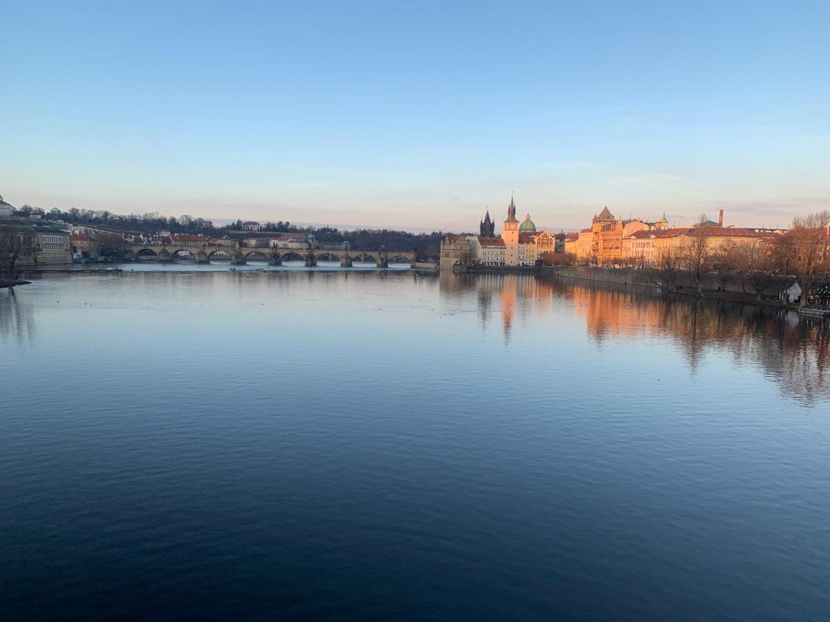 Apartment Anenska By Charles Bridge 1 *