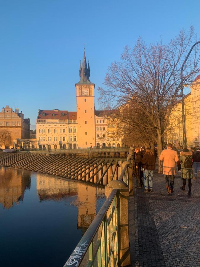 Apartment Anenska By Charles Bridge 1 *