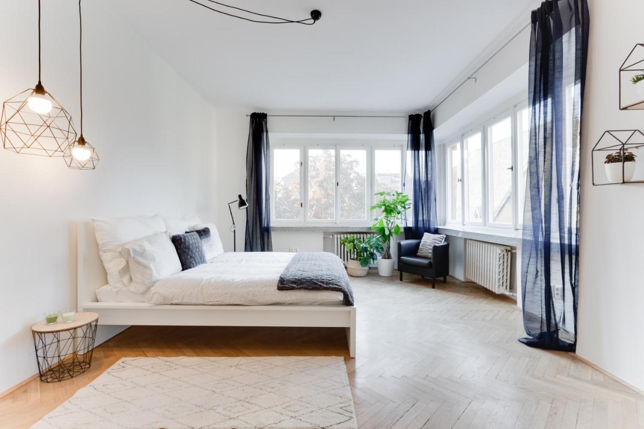 Apartment Flat 2 Bedrooms In Historical Center - Klimentska Prag