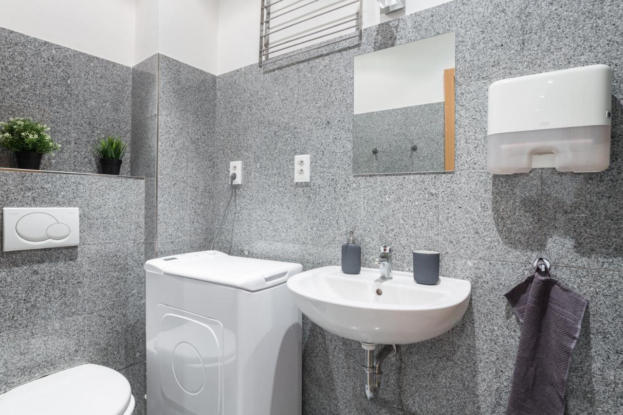 Apartment Flat 2 Bedrooms In Historical Center - Klimentska *