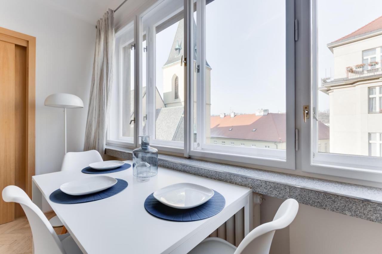 Flat 2 Bedrooms In Historical Center - Klimentska