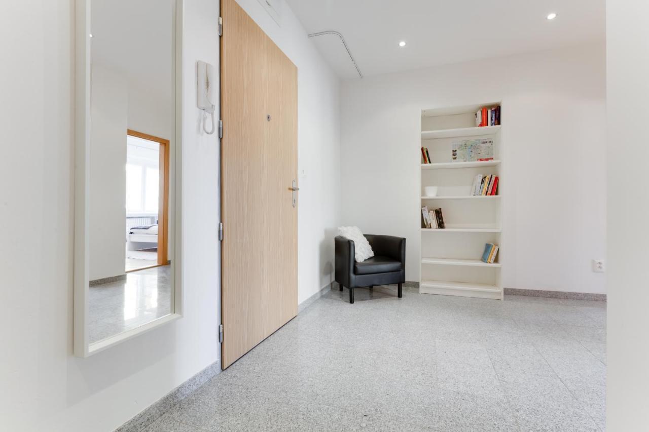Apartment Flat 2 Bedrooms In Historical Center - Klimentska