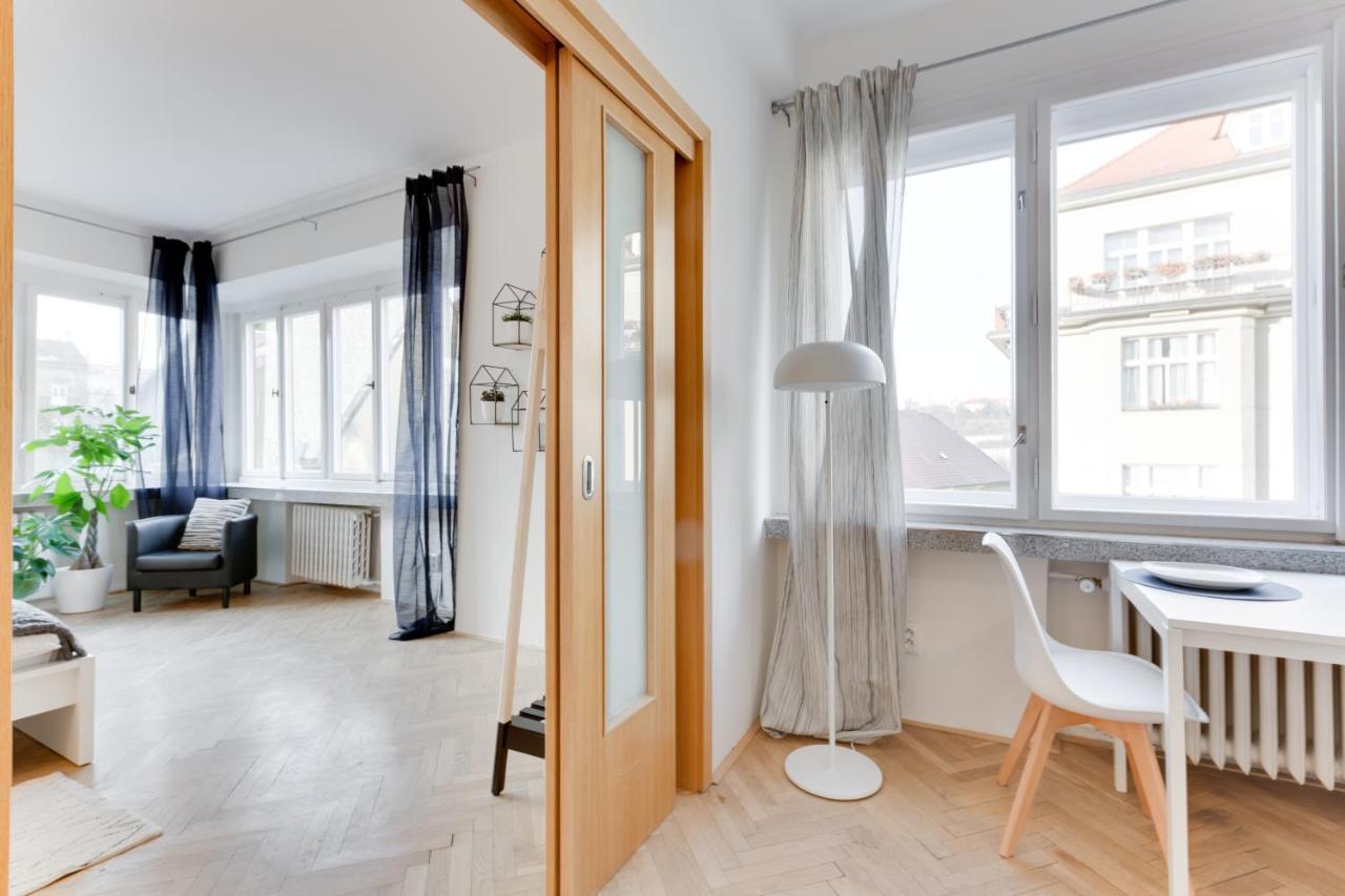 Flat 2 Bedrooms In Historical Center - Klimentska * Prag