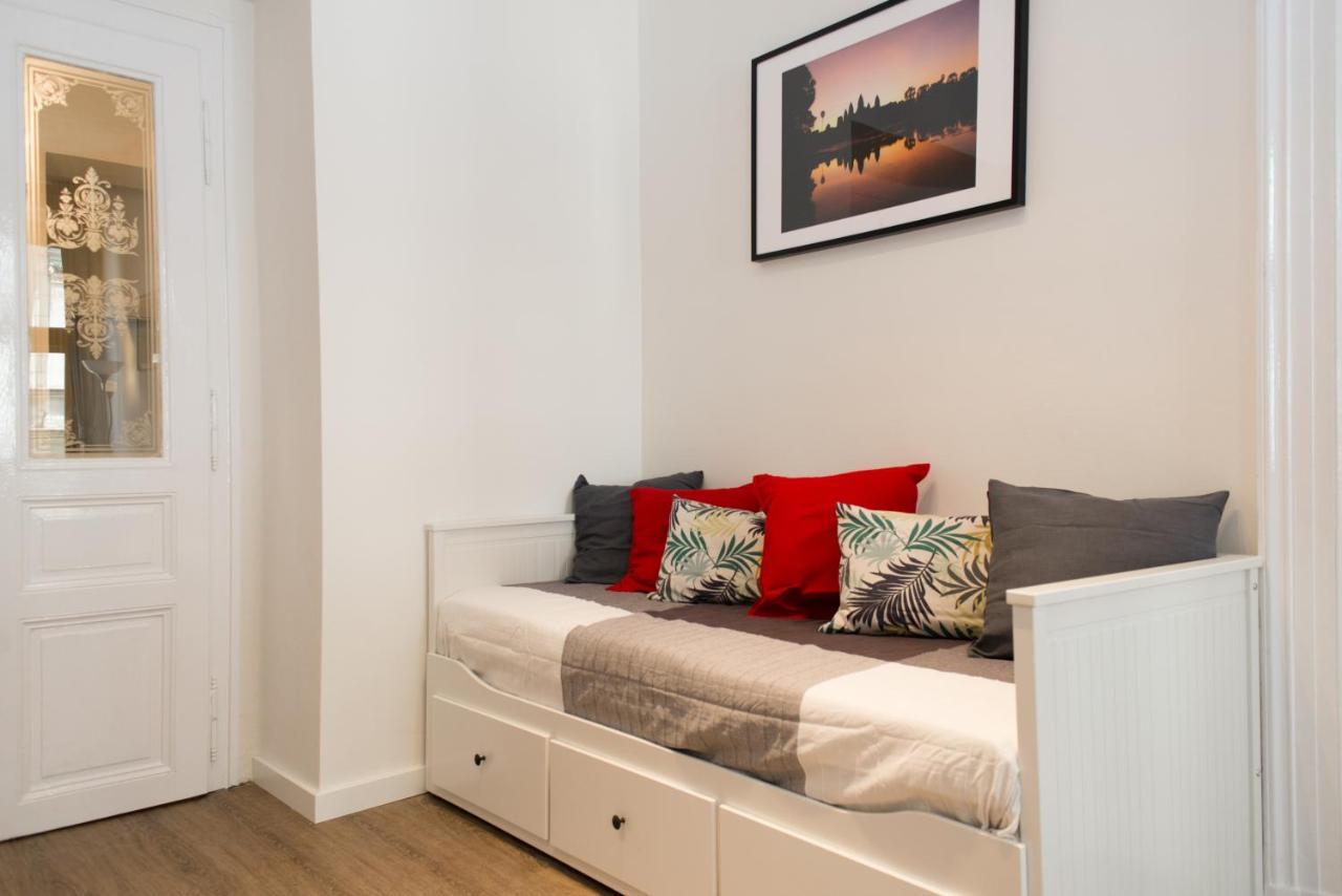 Lägenhet Florenc With 3-bathrooms & Bedrooms Prag