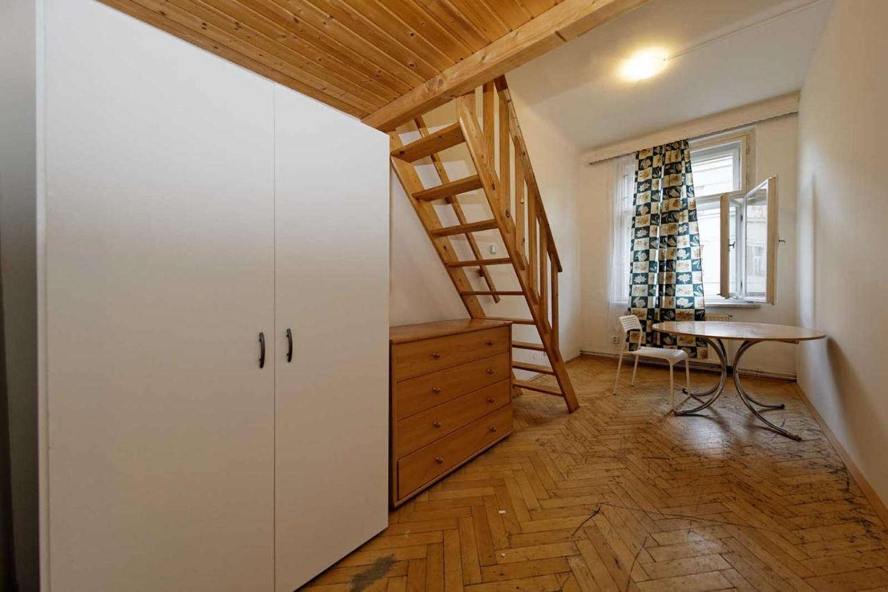 Lublanska 48 * Prag