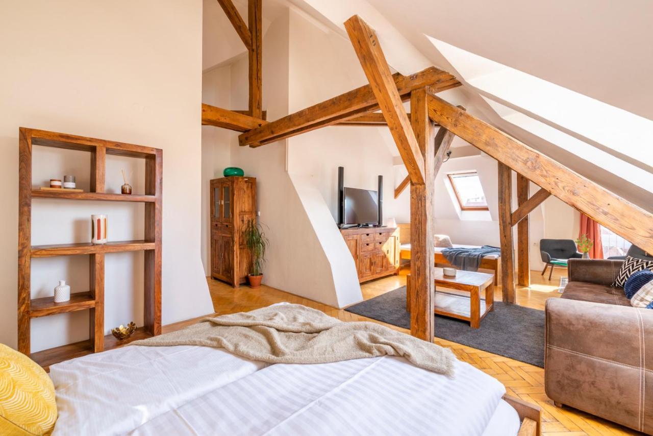 Apartment Stupartska - Tyn Church View With Terrace Prag