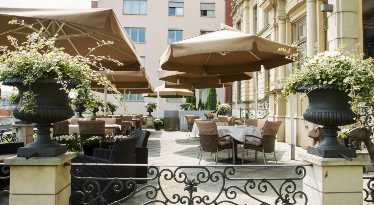 Le Palais Art Hotel