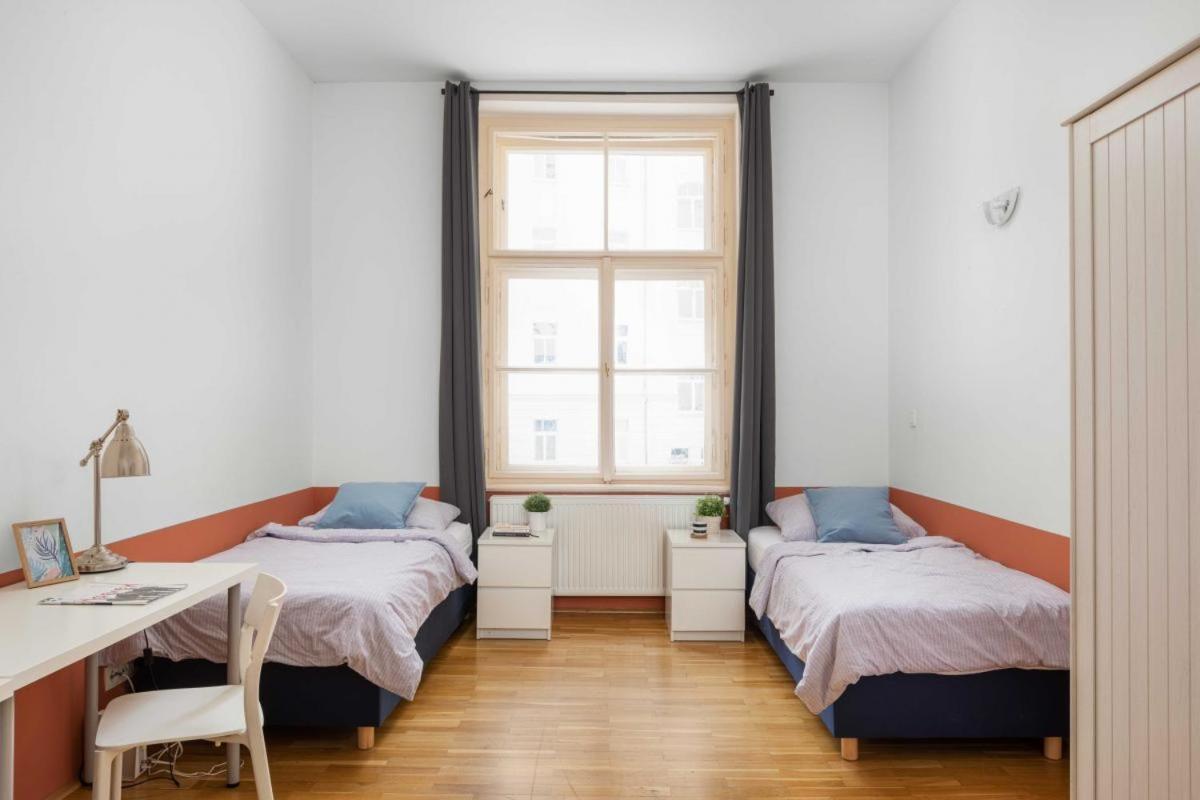 Letna Apartment *