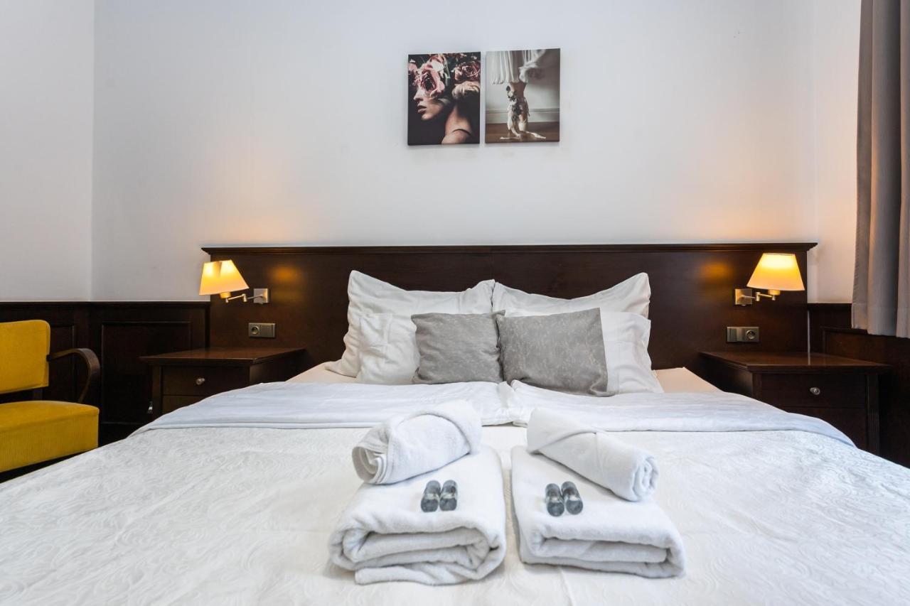 Apartrezidence Opletalova Aparthotel 4*