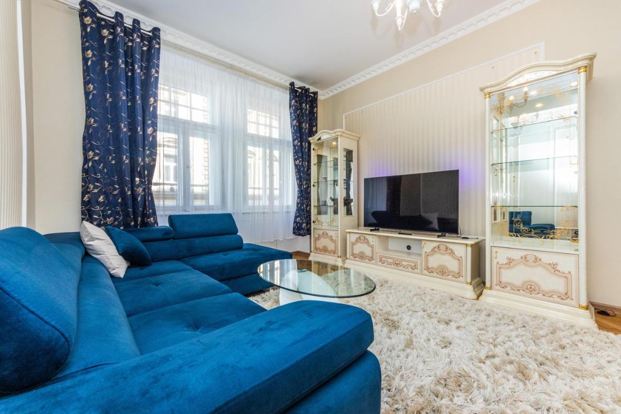 Prostorny Tripokojovy Apartman U Nabrezi Vltavy Prag