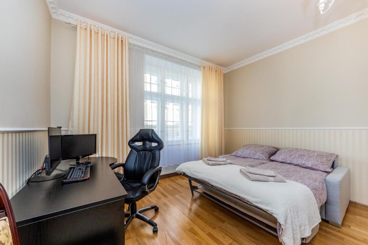 Lejlighed Prostorny Tripokojovy Apartman U Nabrezi Vltavy Prag