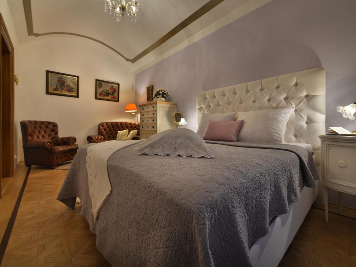 Apartment Luxurious Near River In Cezch Republic Prag