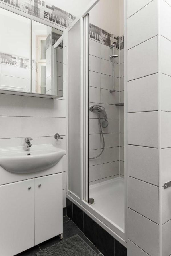 Letna Apartment *