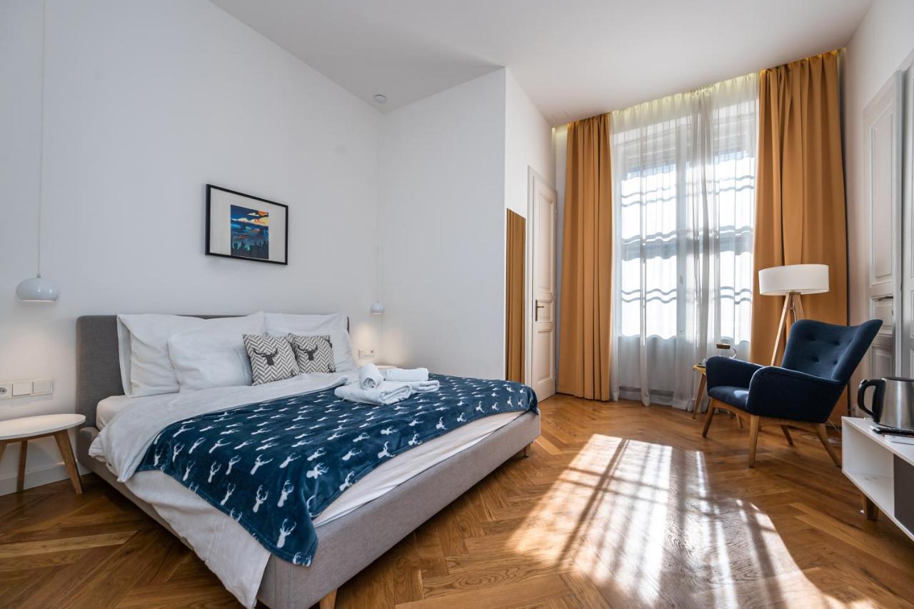 Apartrezidence Opletalova Aparthotel 4*