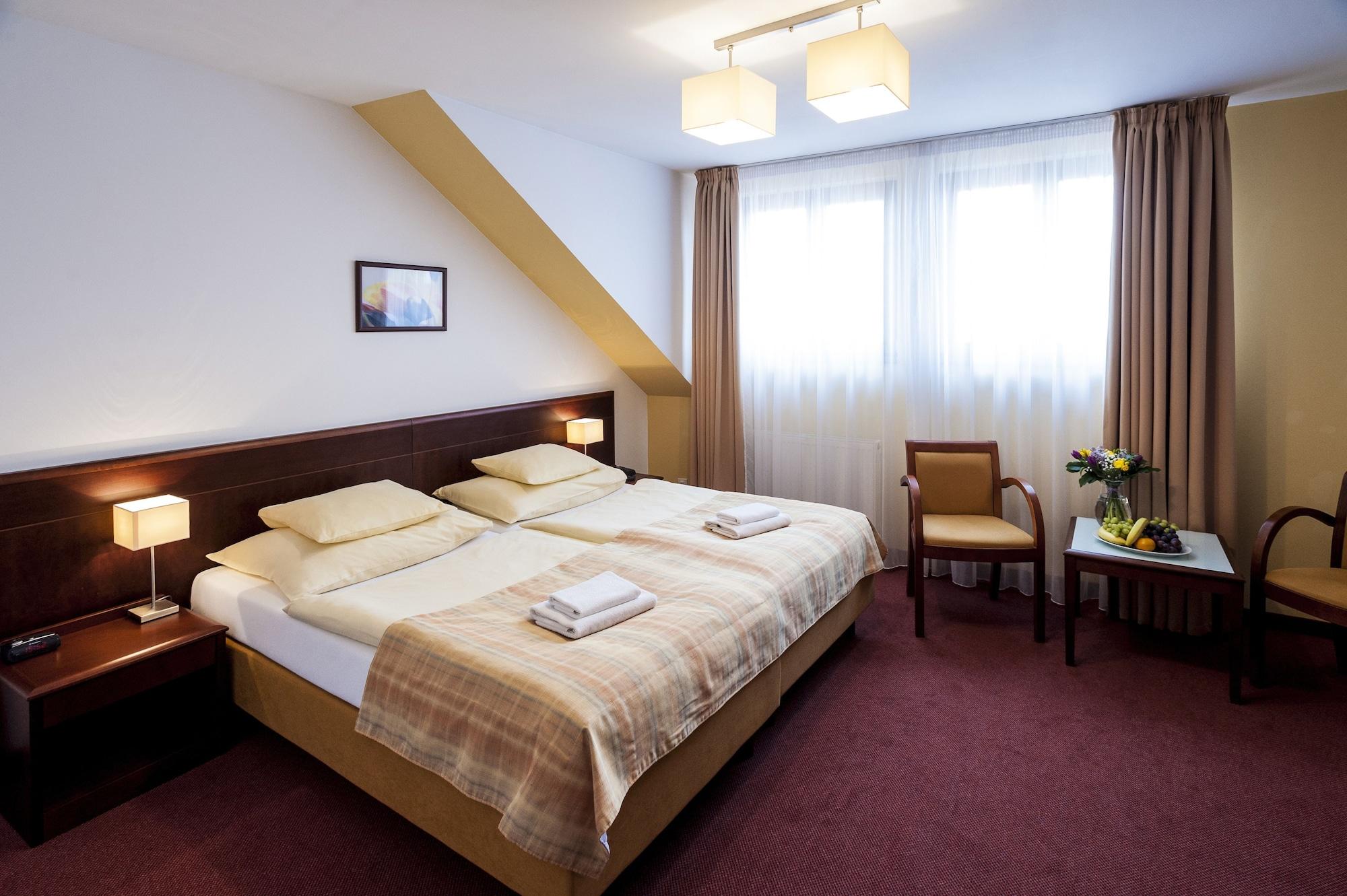 Petr Hotel 3*
