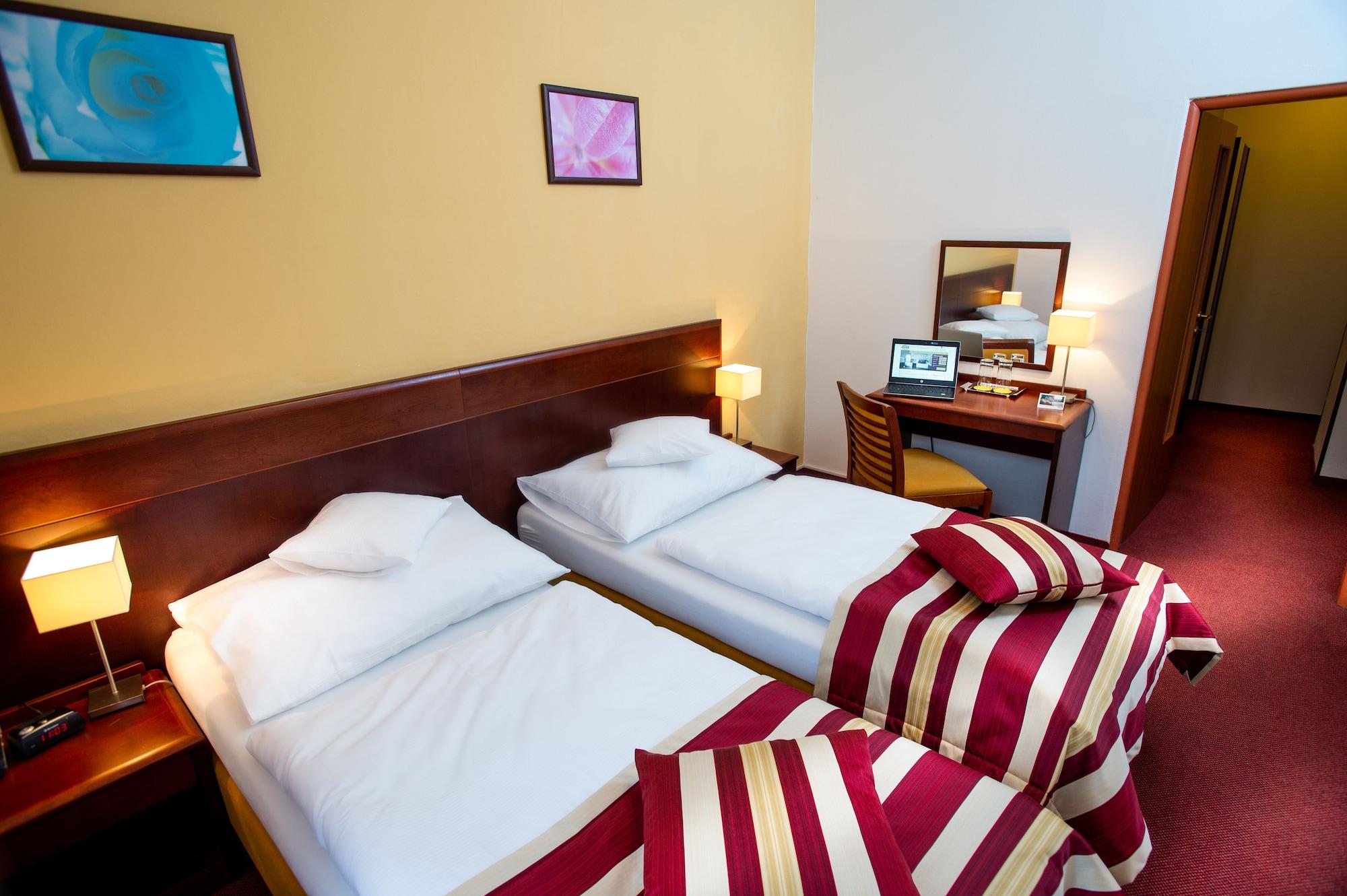 Petr Hotel 3*