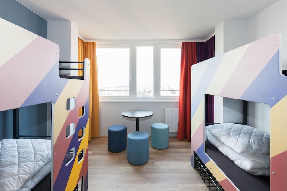 A&o Rhea Hostel *