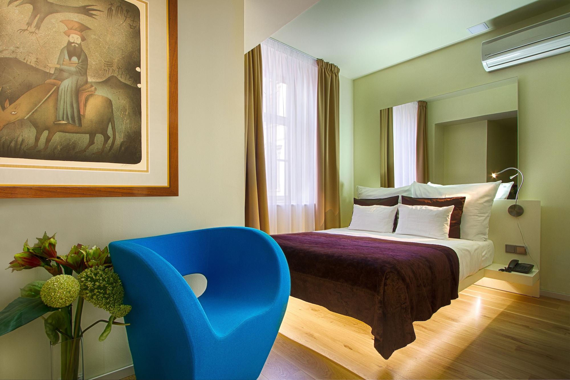 Hotel Three Storks 5*