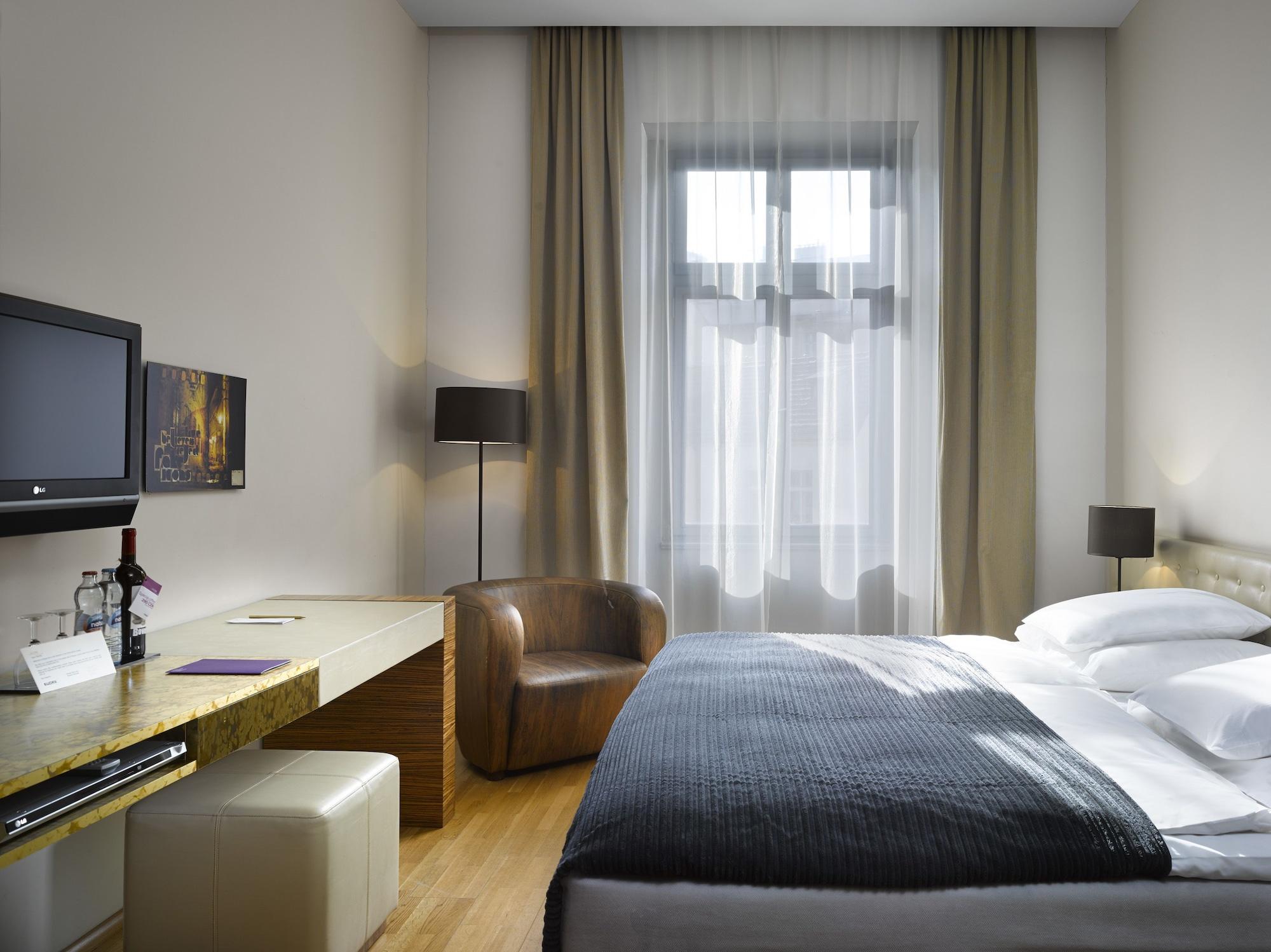 The Icon & Lounge Hotell 4*