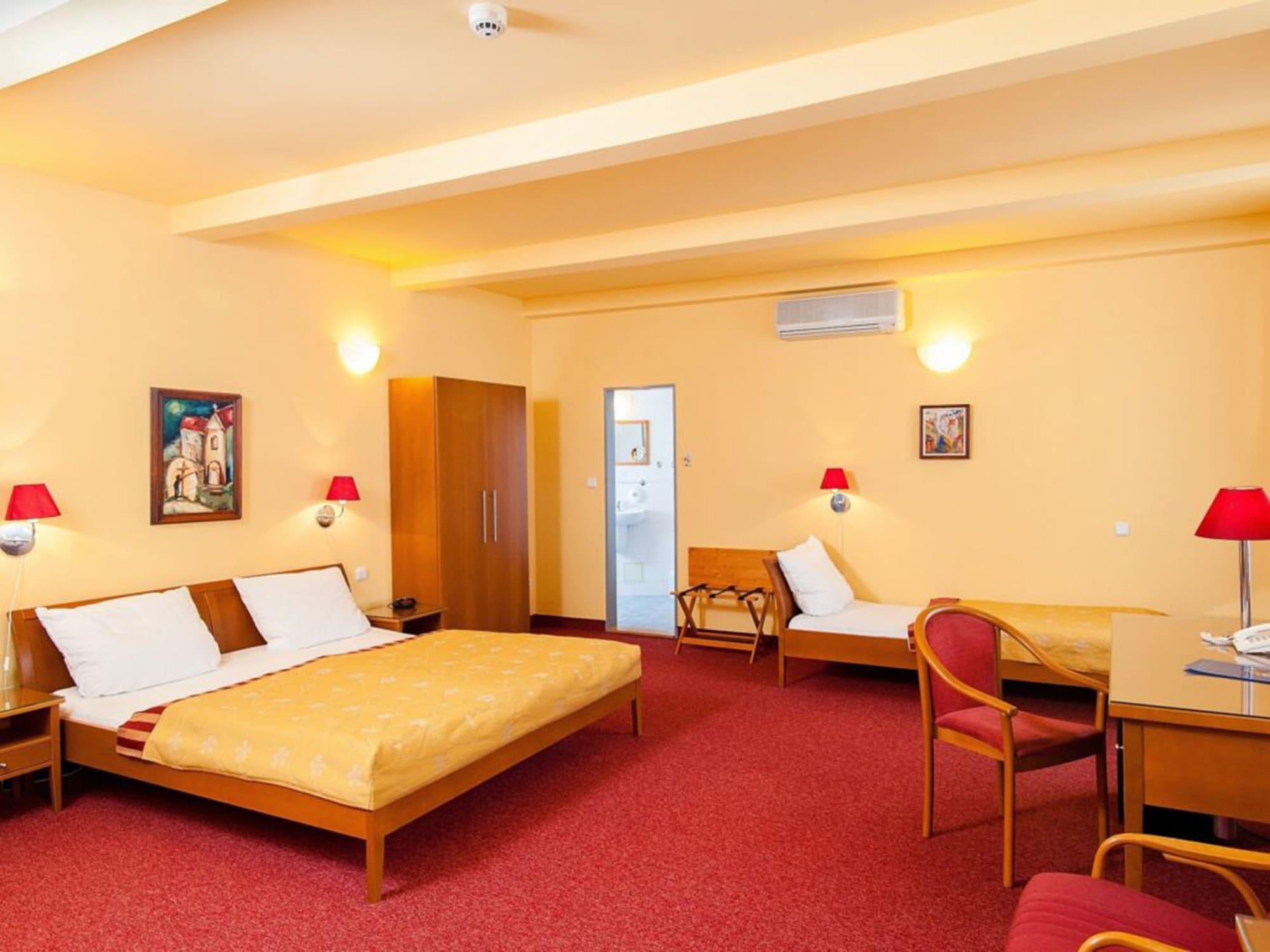 Hotell Cloister 3*