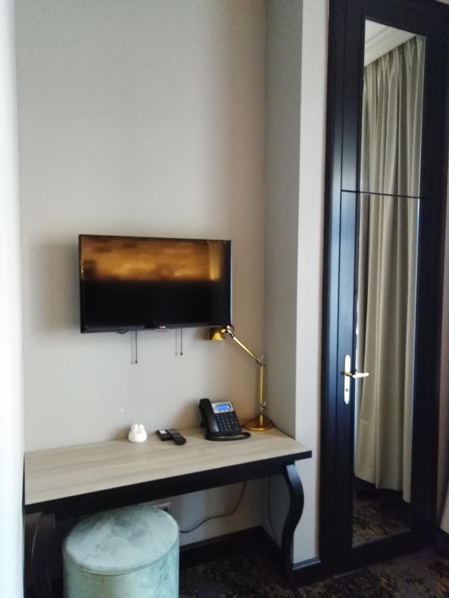 Numa Root 4* Prag