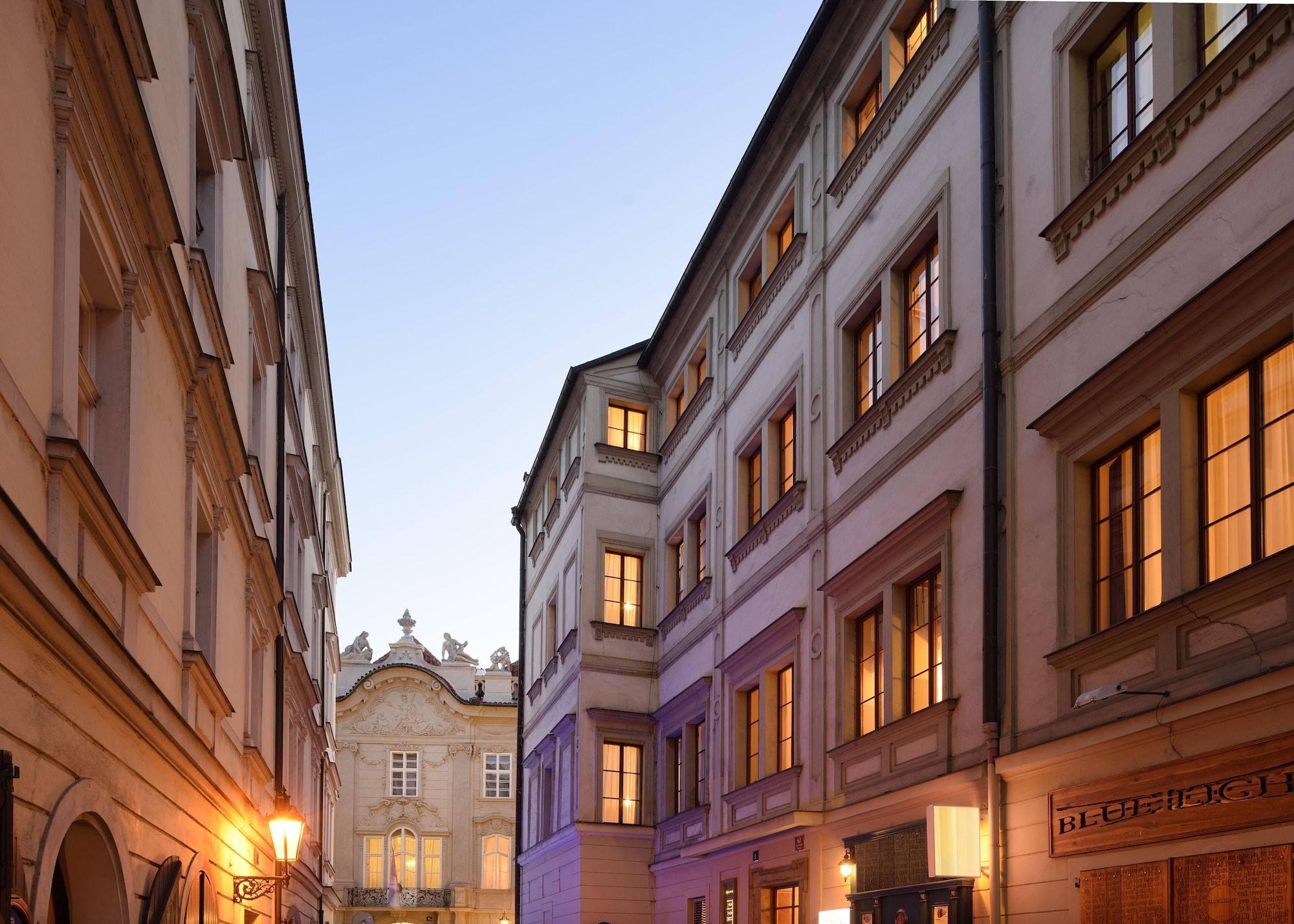 Charles Hotel 4*