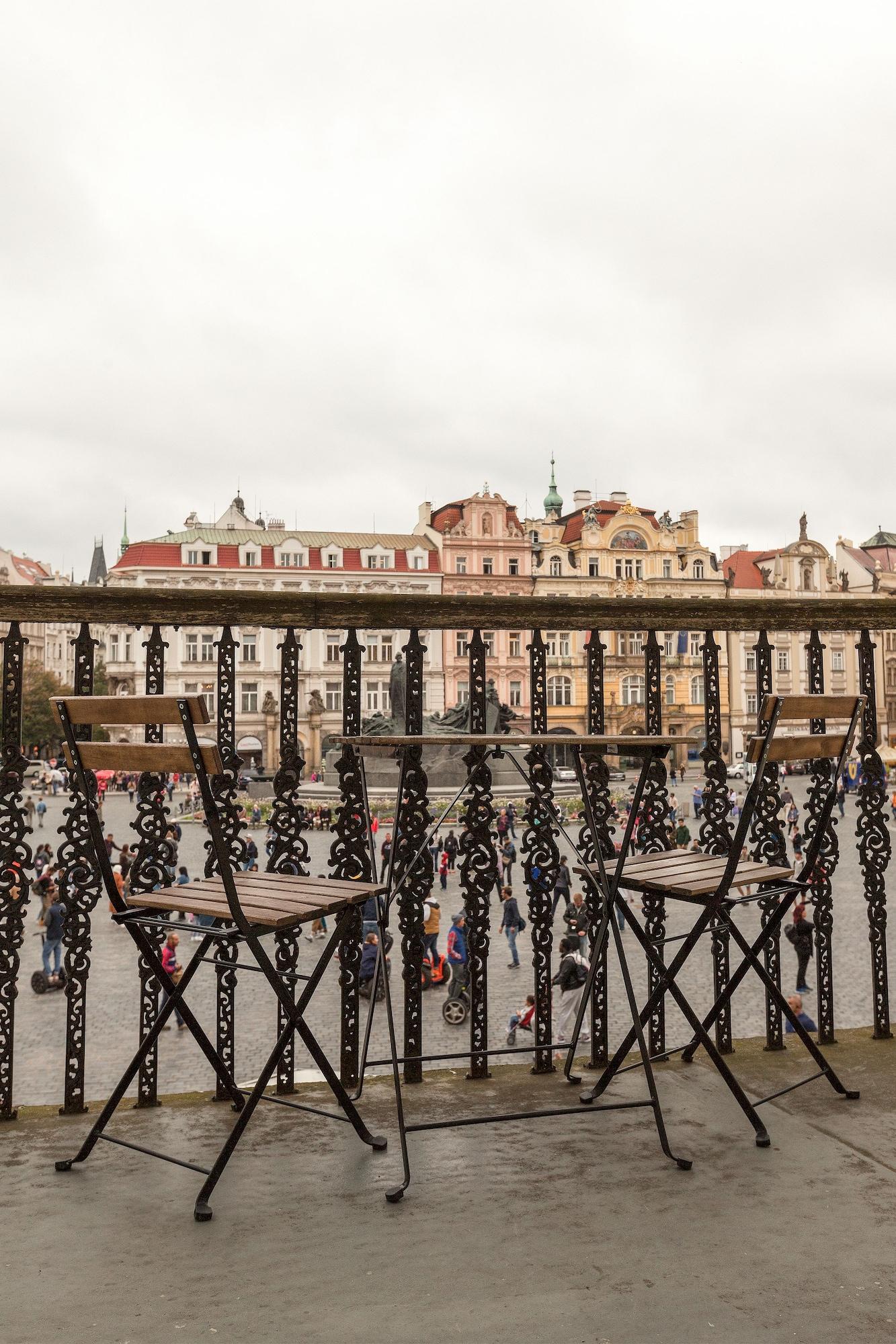 Old Town Square By Emblem Aparthotel 5*