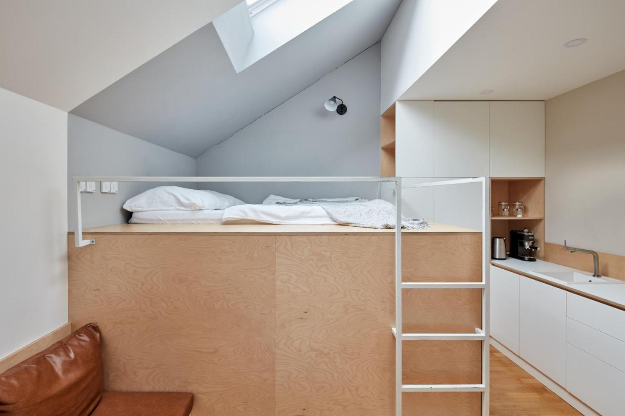 Apartment Sunlit Studio Near Wenceslas Square By Days