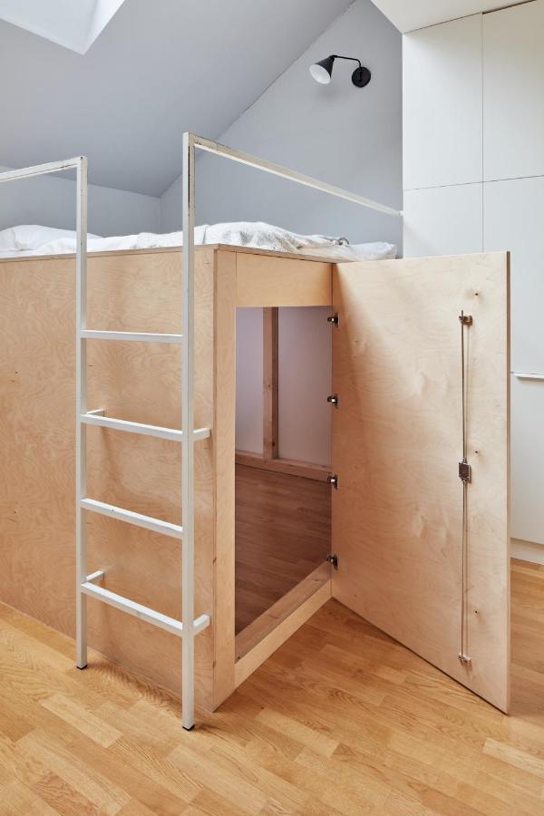 Sunlit Studio Near Wenceslas Square By Days Apartment
