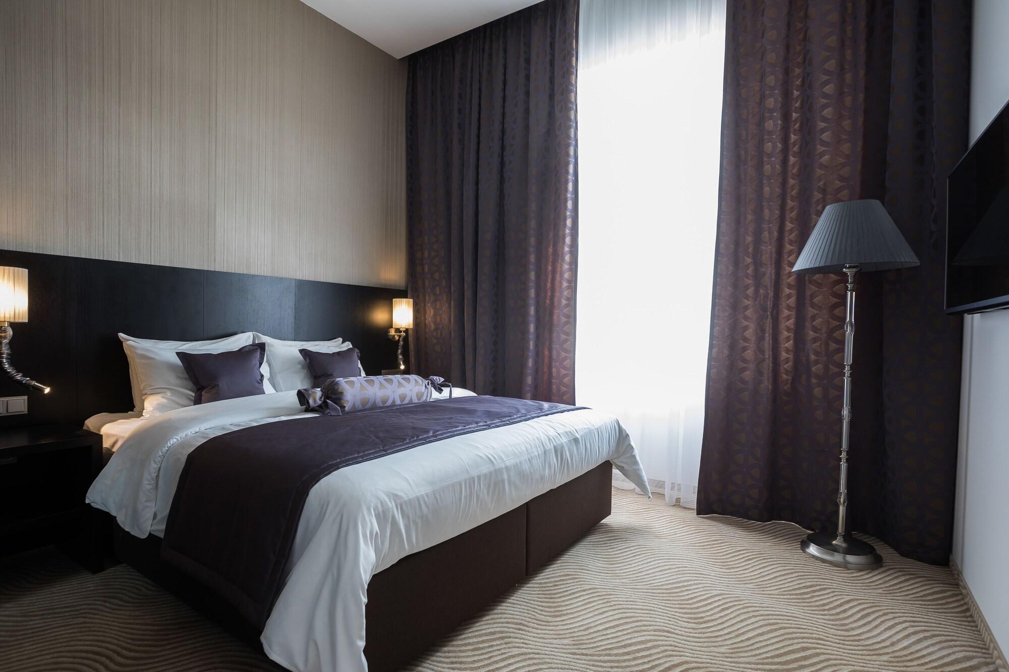 Myo Wenceslas Hotell