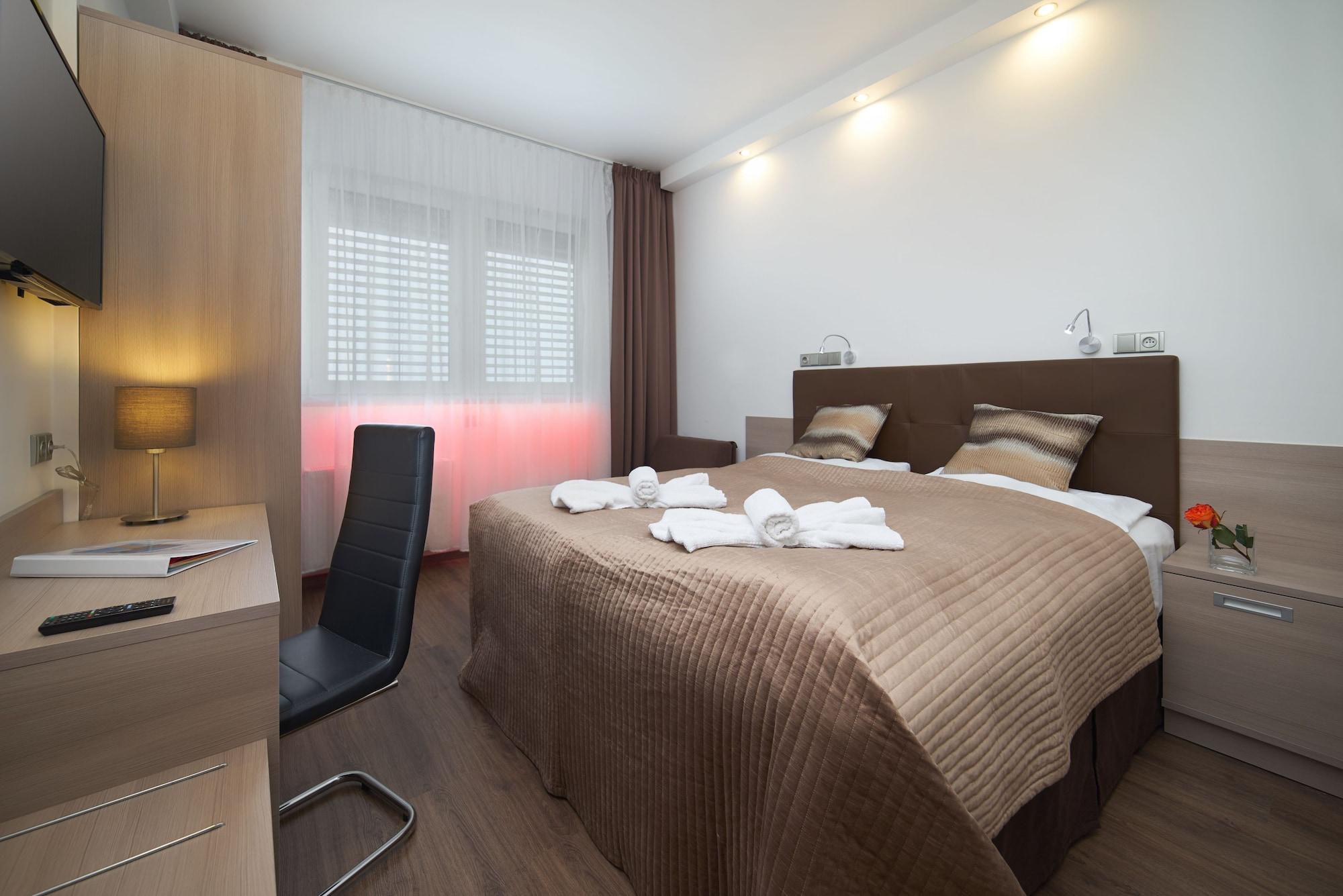 Aura Design&garden Pool Hotel