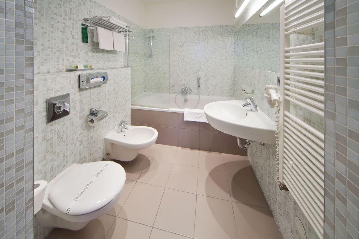 Prague Inn 4*