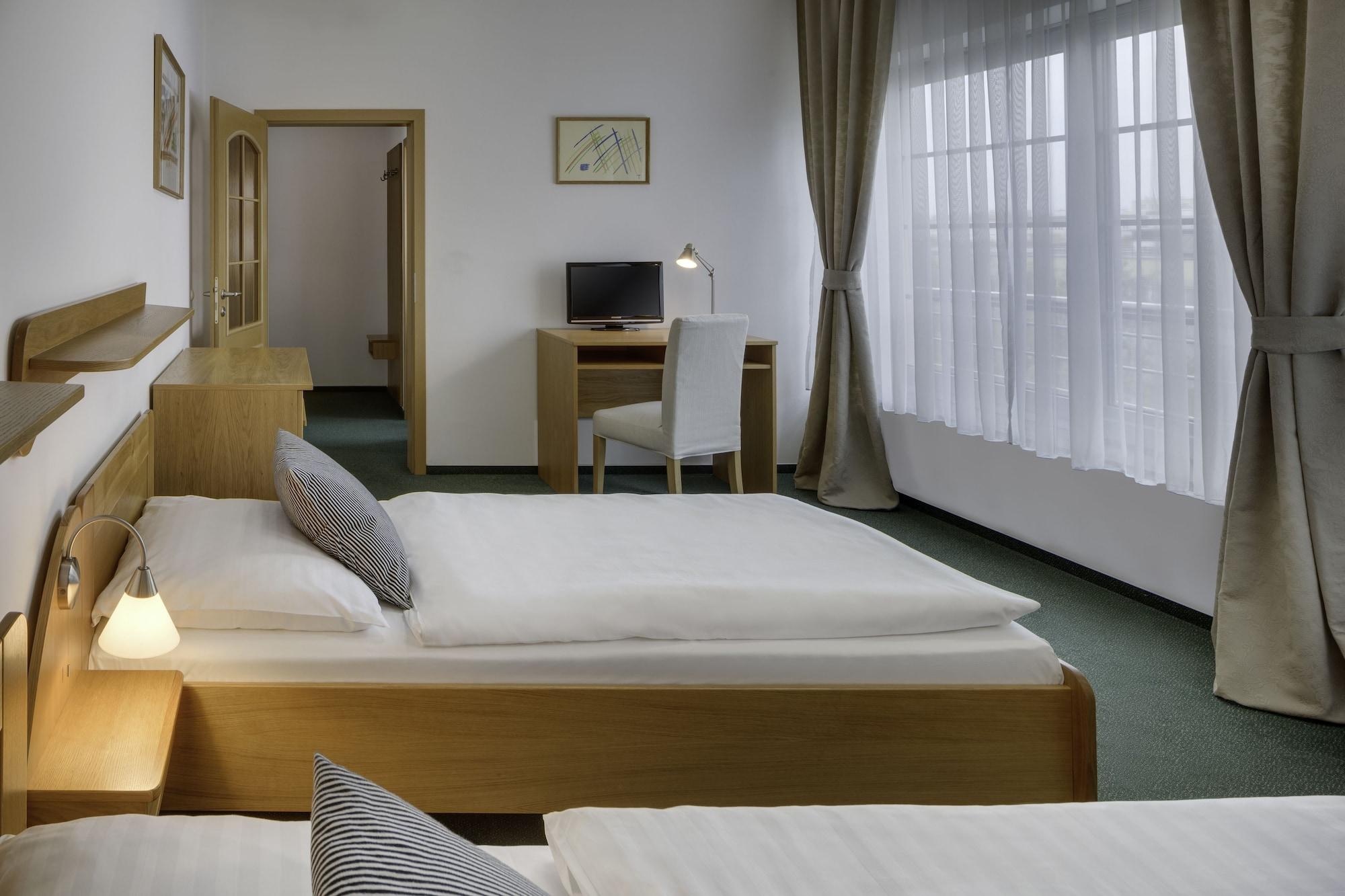 Oya Hotell Prag