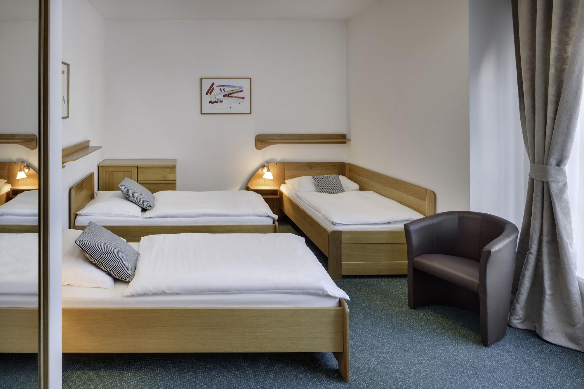 Hotell Oya 3*