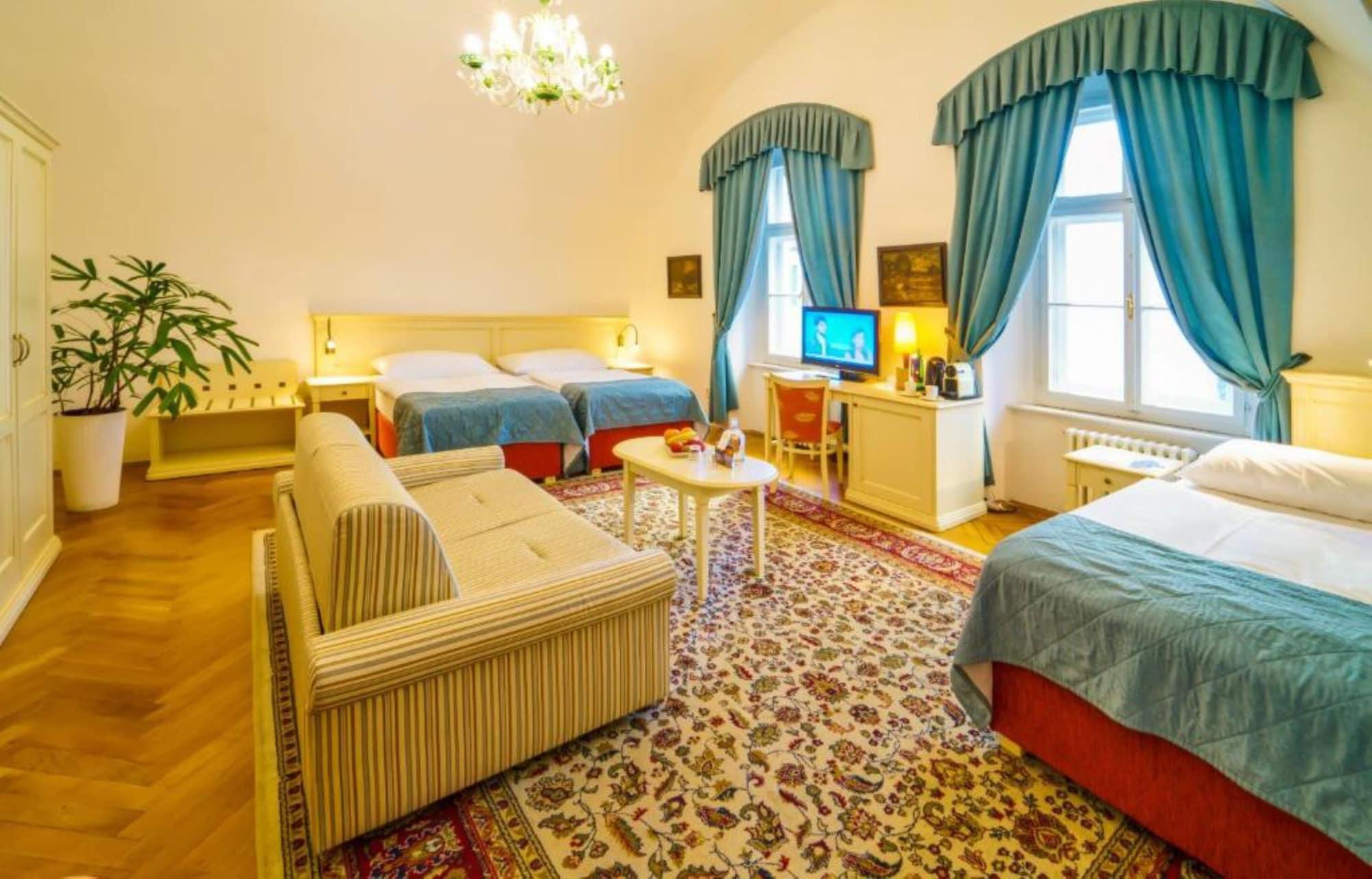 Josephine Old Town Square - Czech Leading Hotel 4*